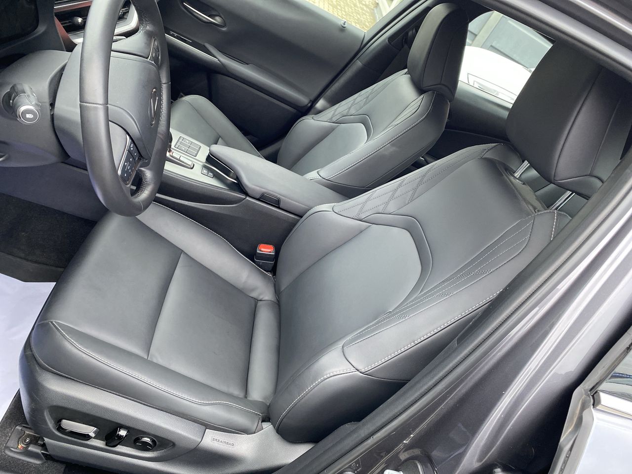 LEXUS - 24