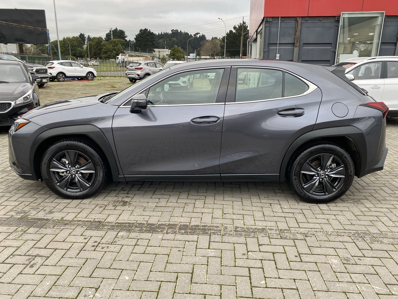 LEXUS - 4