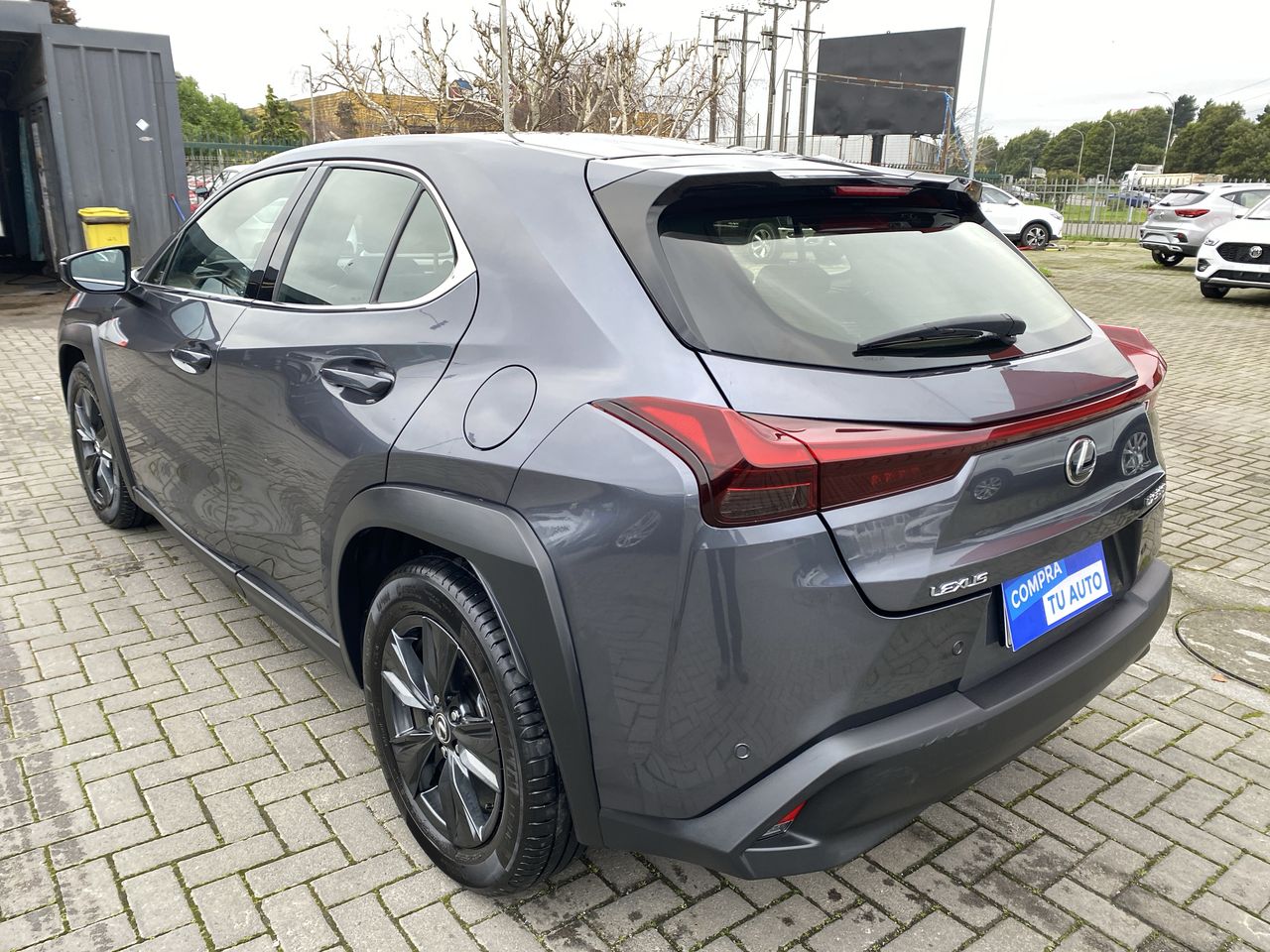 LEXUS - 5