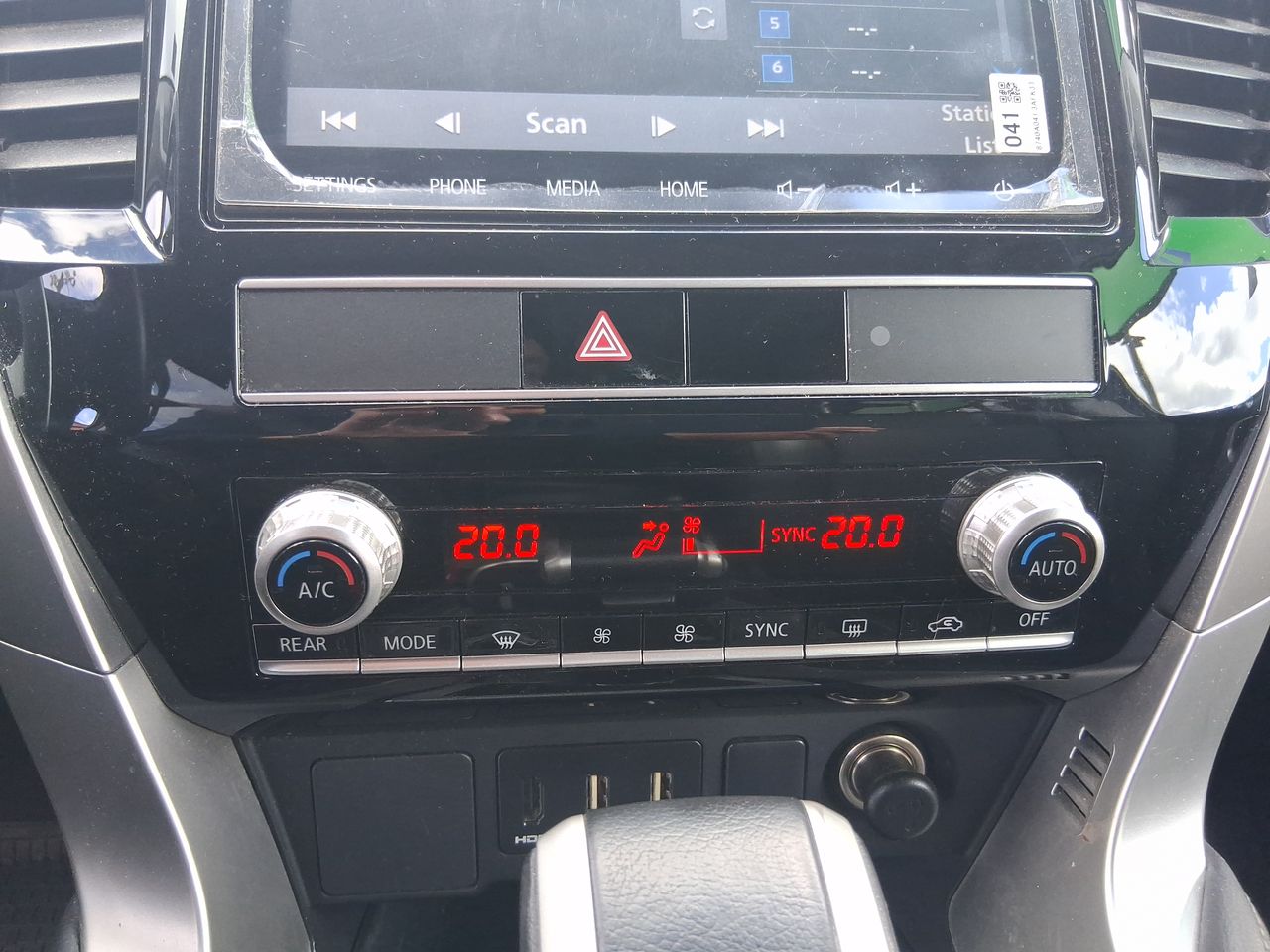 Mitsubishi Montero Sport — foto 32 de 38