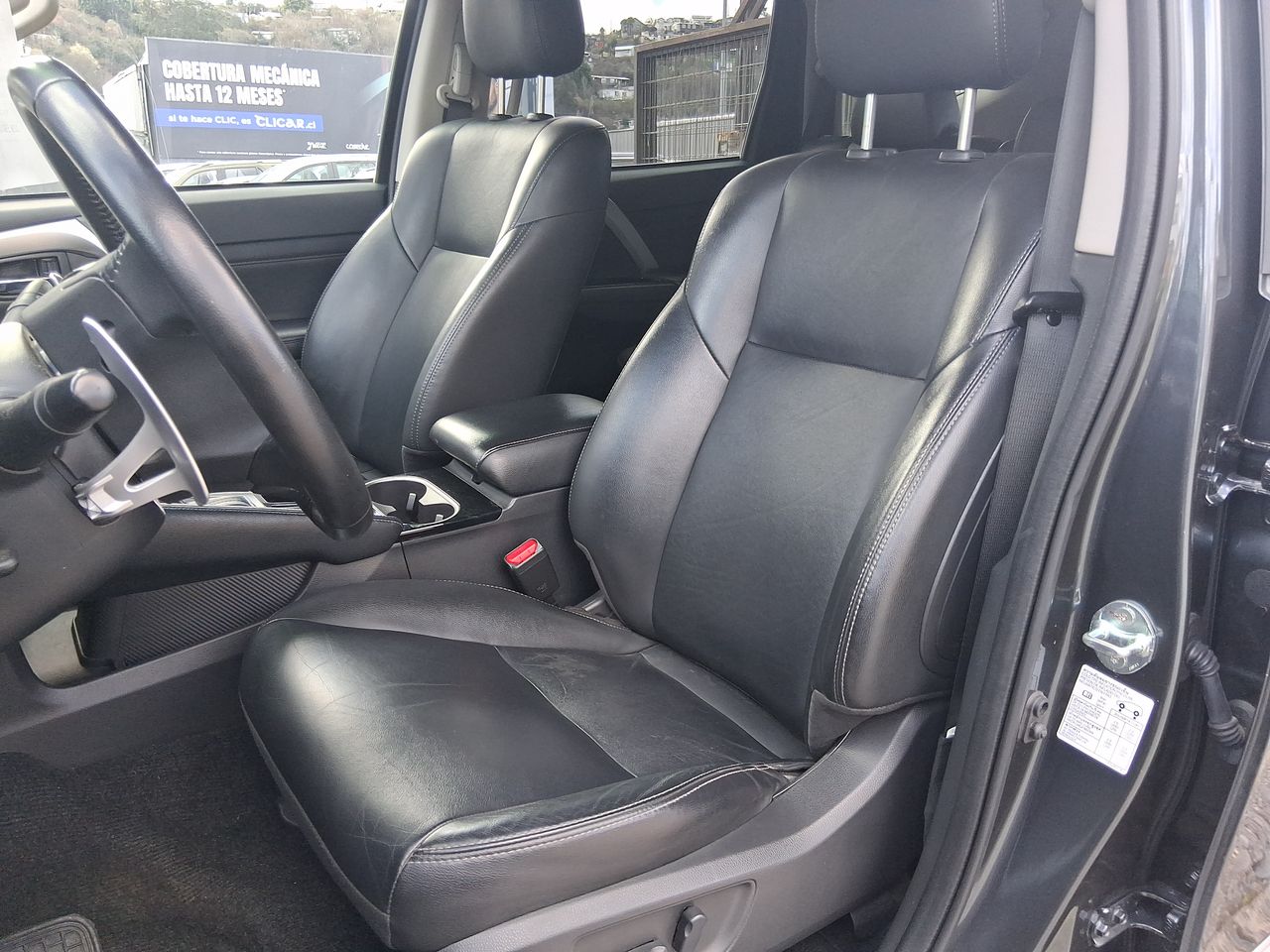 Mitsubishi Montero Sport — foto 26 de 38