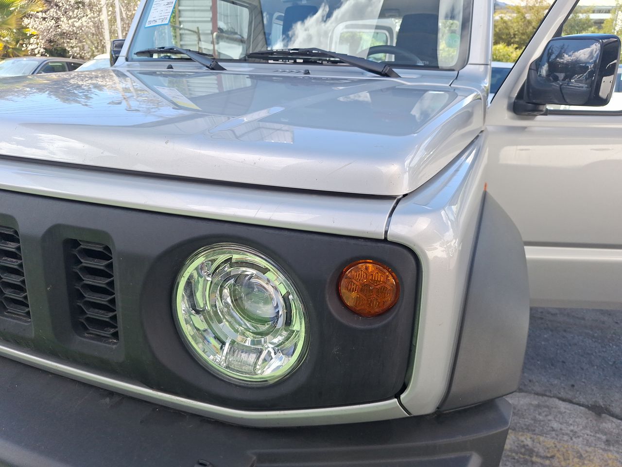 SUZUKI - 11