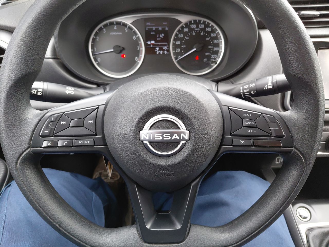 NISSAN - 26