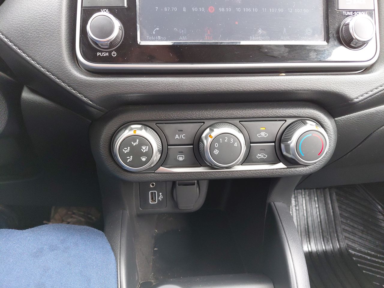 NISSAN - 30