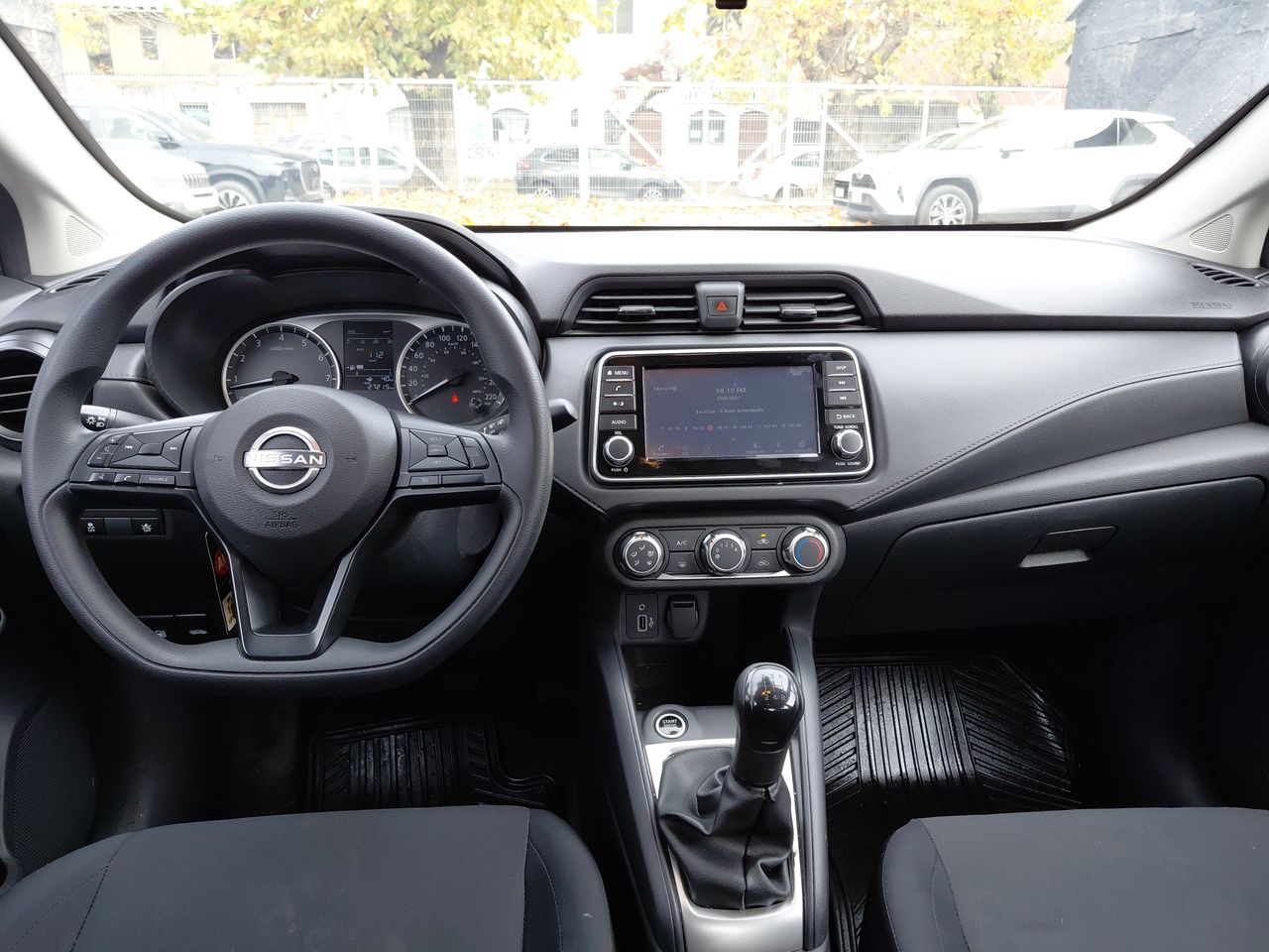 NISSAN - 32