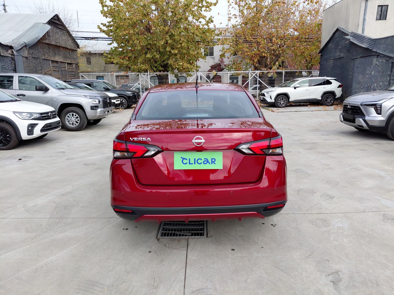NISSAN - 6