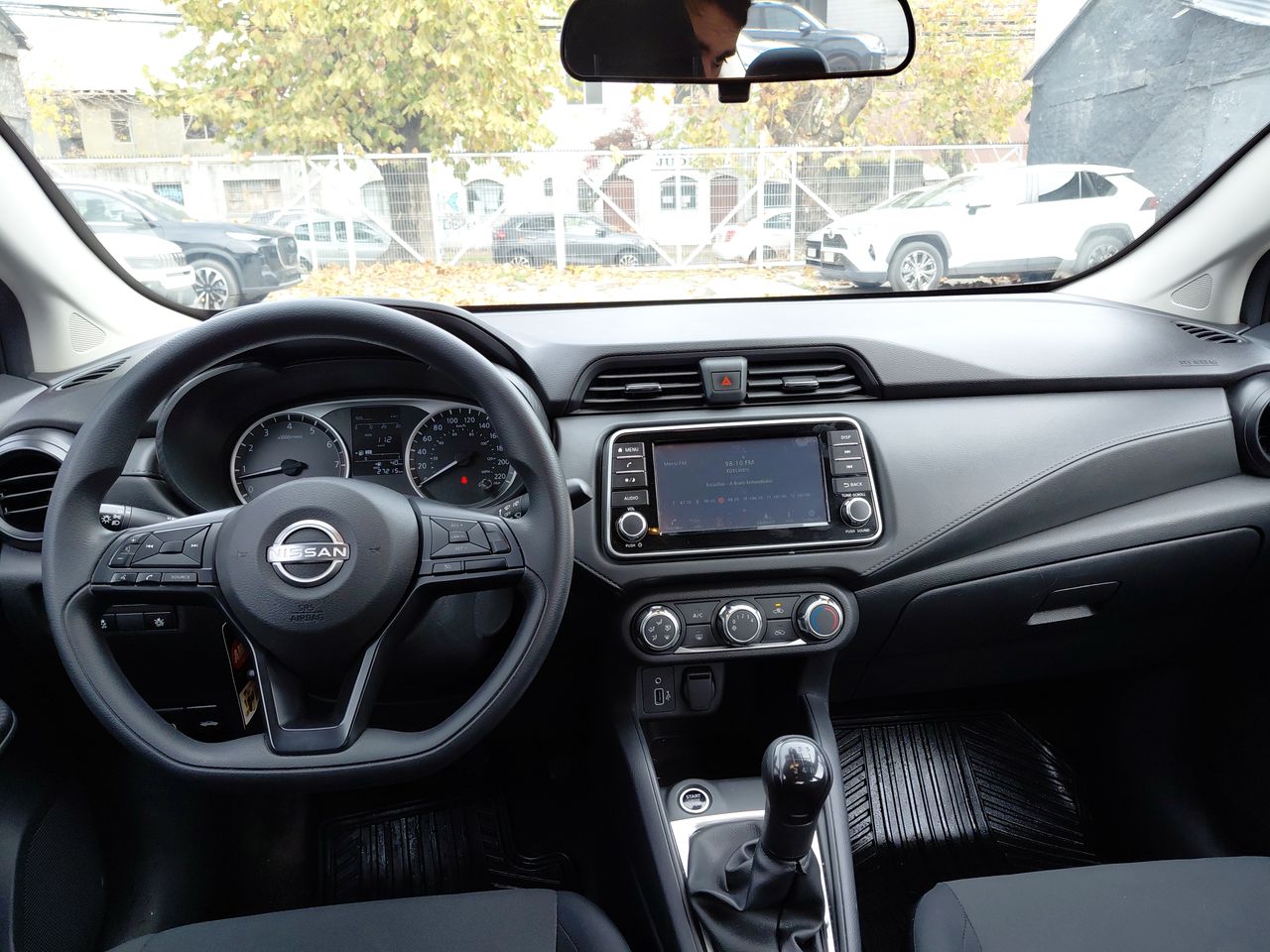 NISSAN - 9