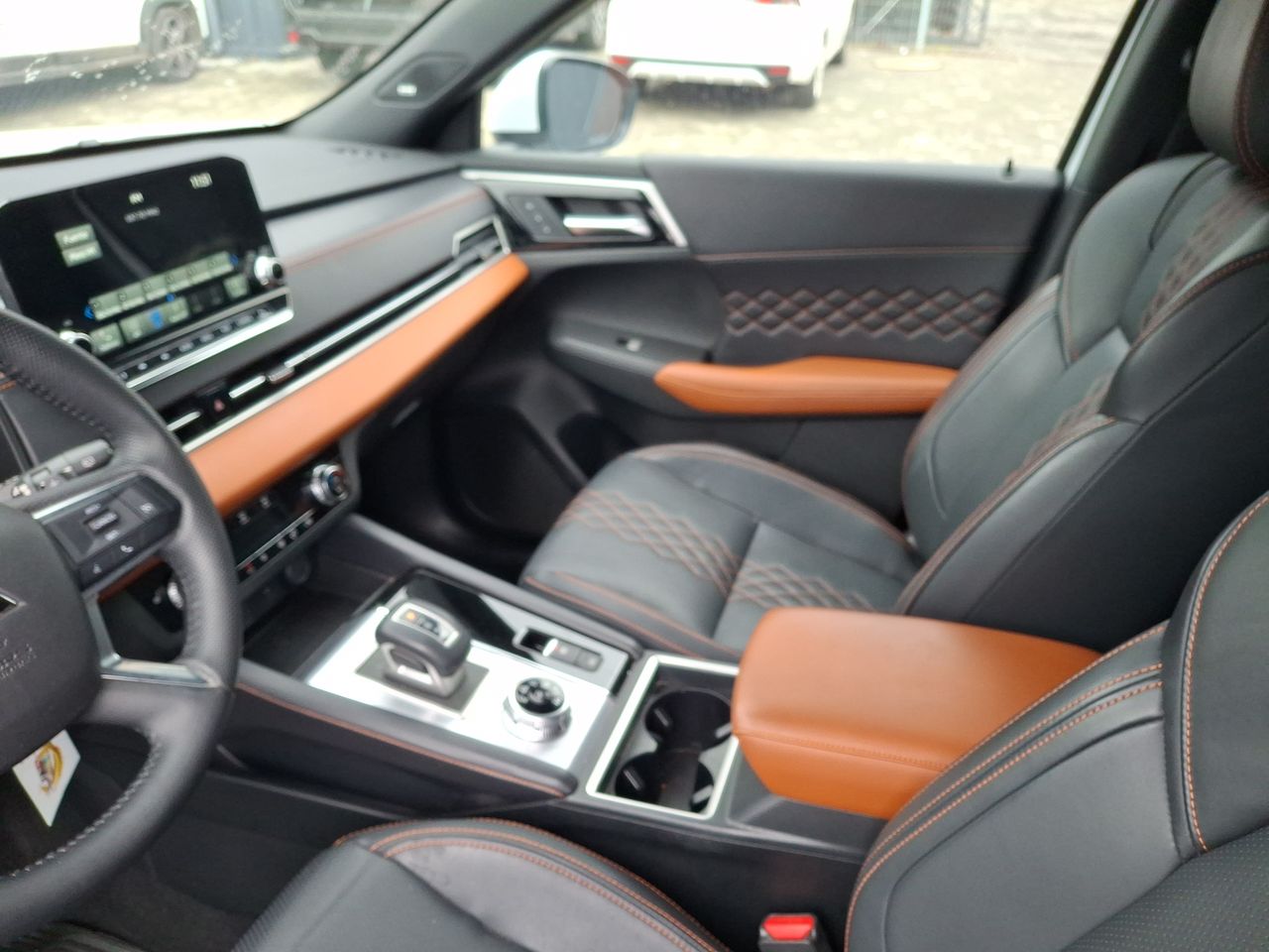 MITSUBISHI - 8