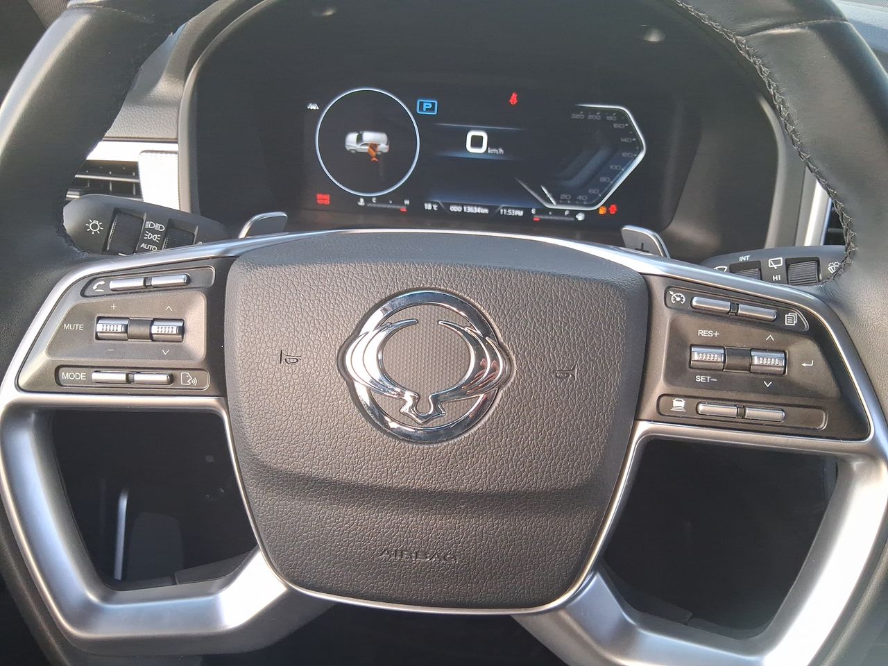 SSANGYONG - 27