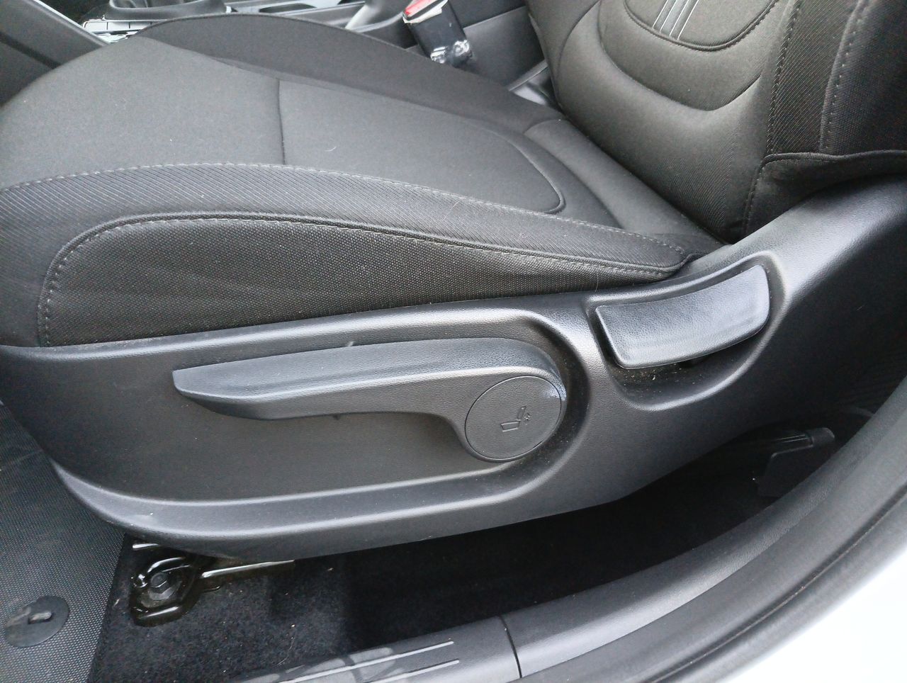 HYUNDAI - 15