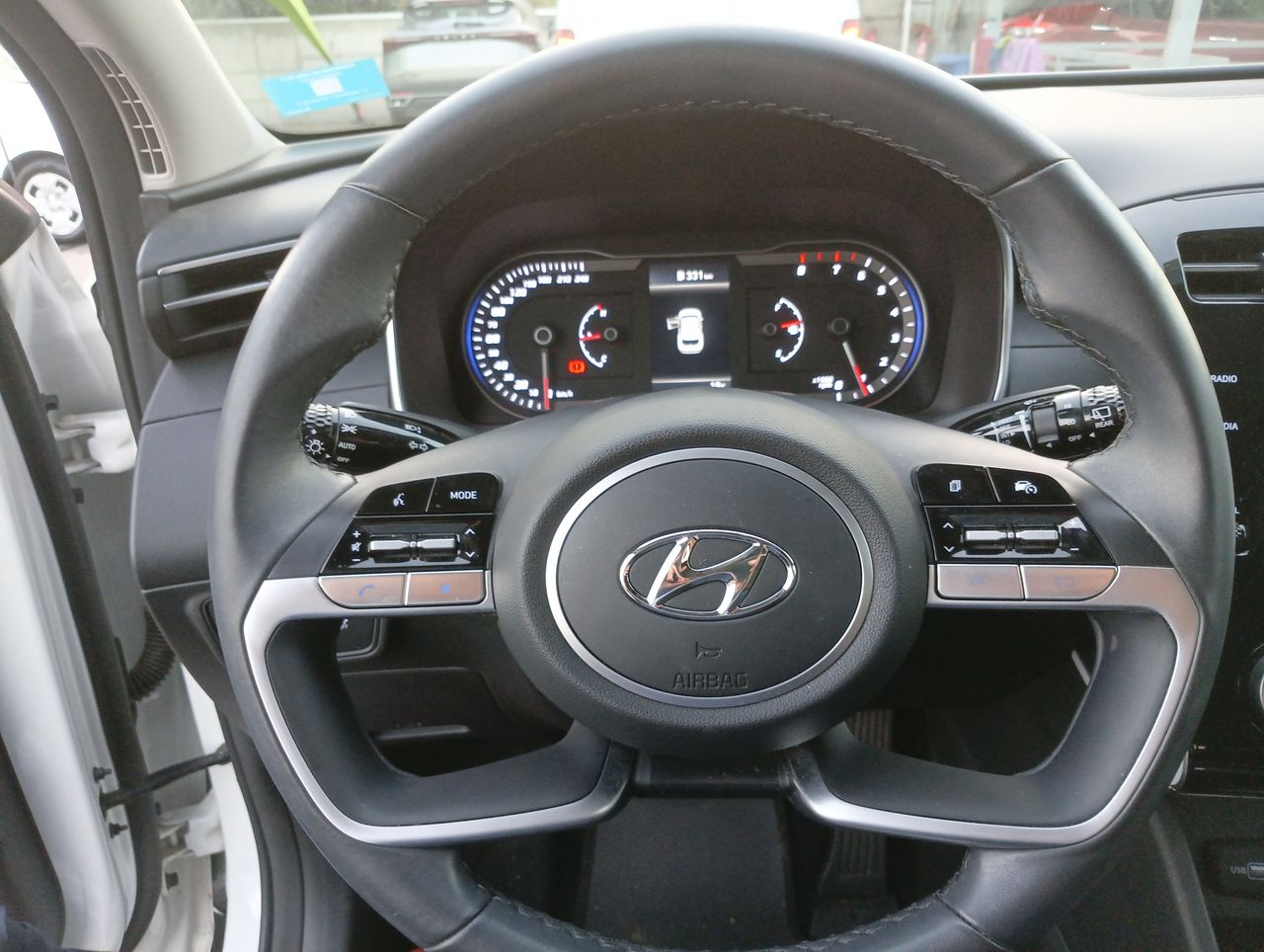HYUNDAI - 17