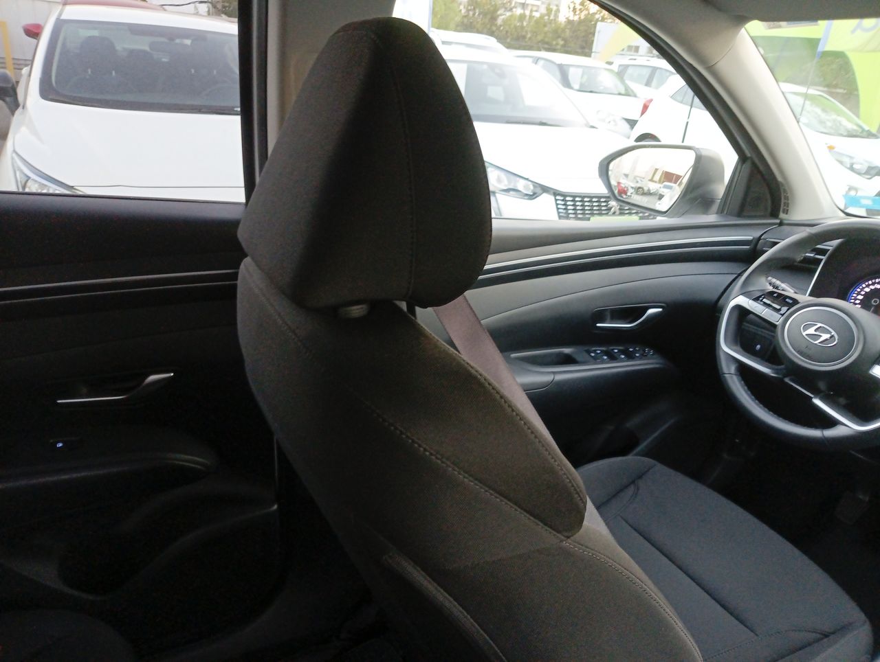 HYUNDAI - 4