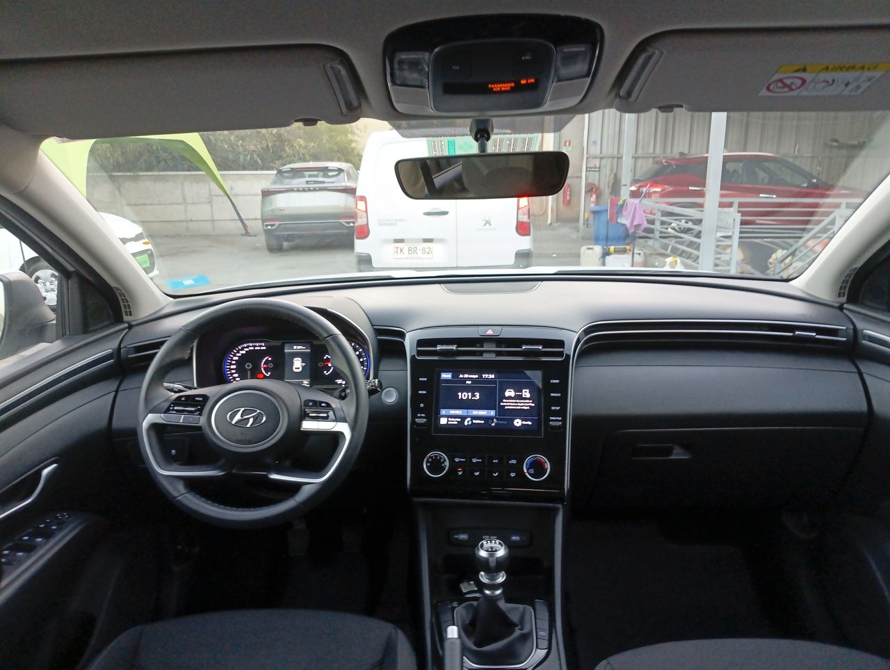 HYUNDAI - 7