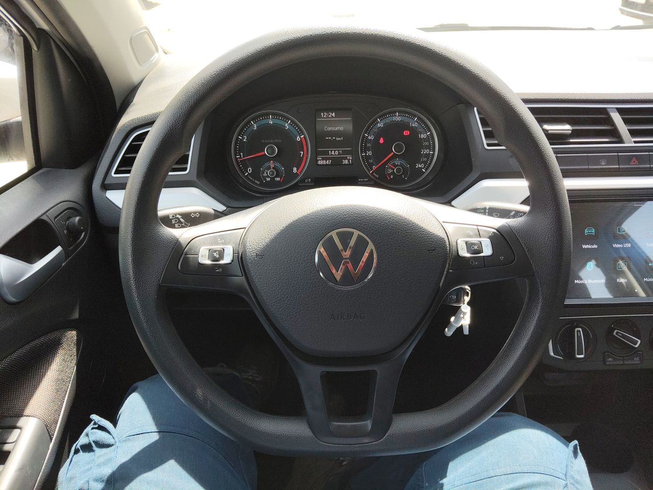 VOLKSWAGEN - 26
