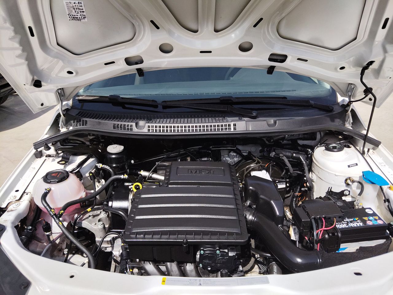 VOLKSWAGEN - 18