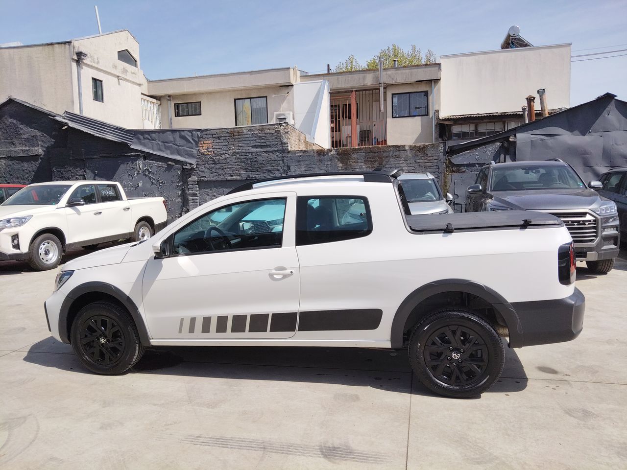 VOLKSWAGEN - 4