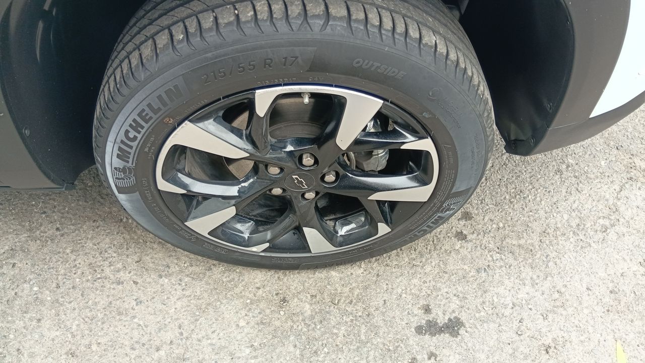 Chevrolet Montana — foto 16 de 38