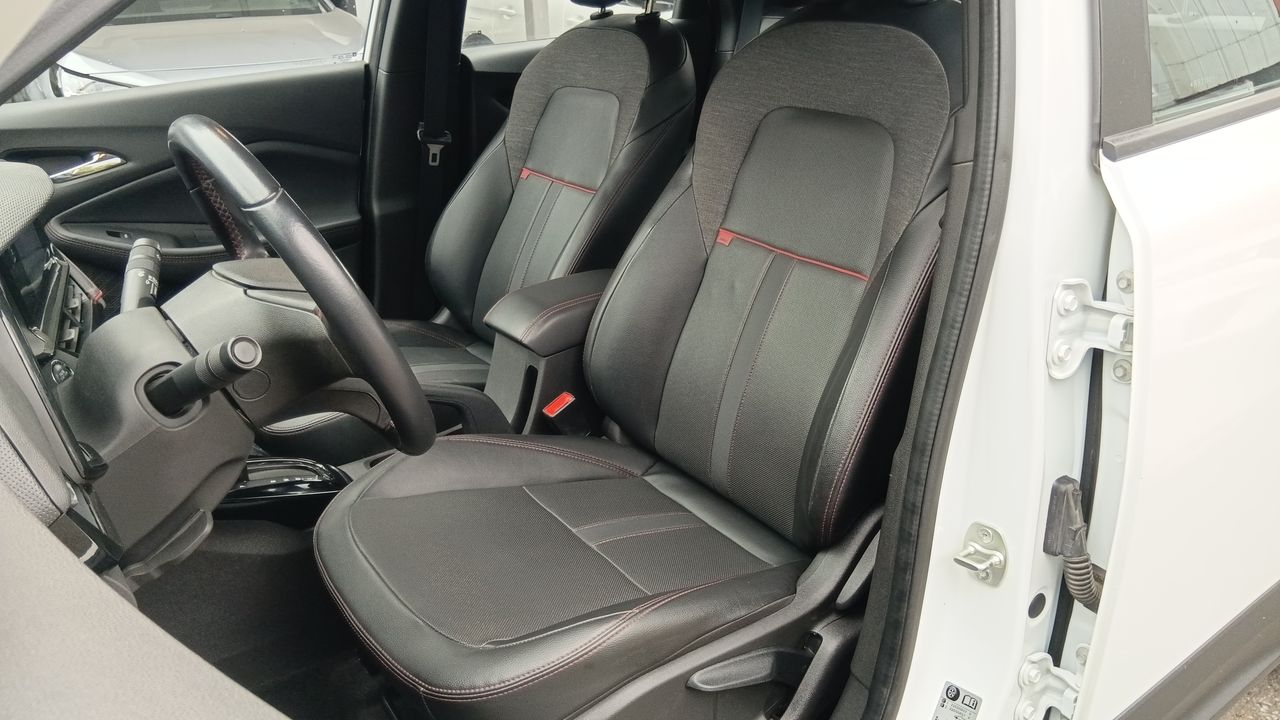 Chevrolet Montana — foto 24 de 38