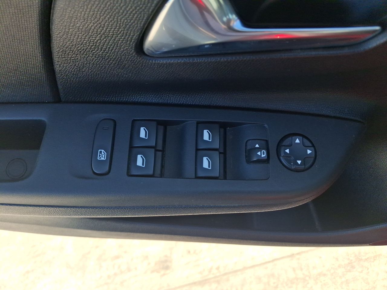Opel Corsa — foto 22 de 30