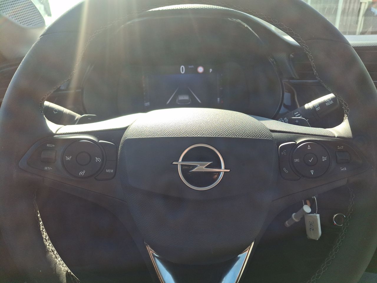 Opel Corsa — foto 24 de 30