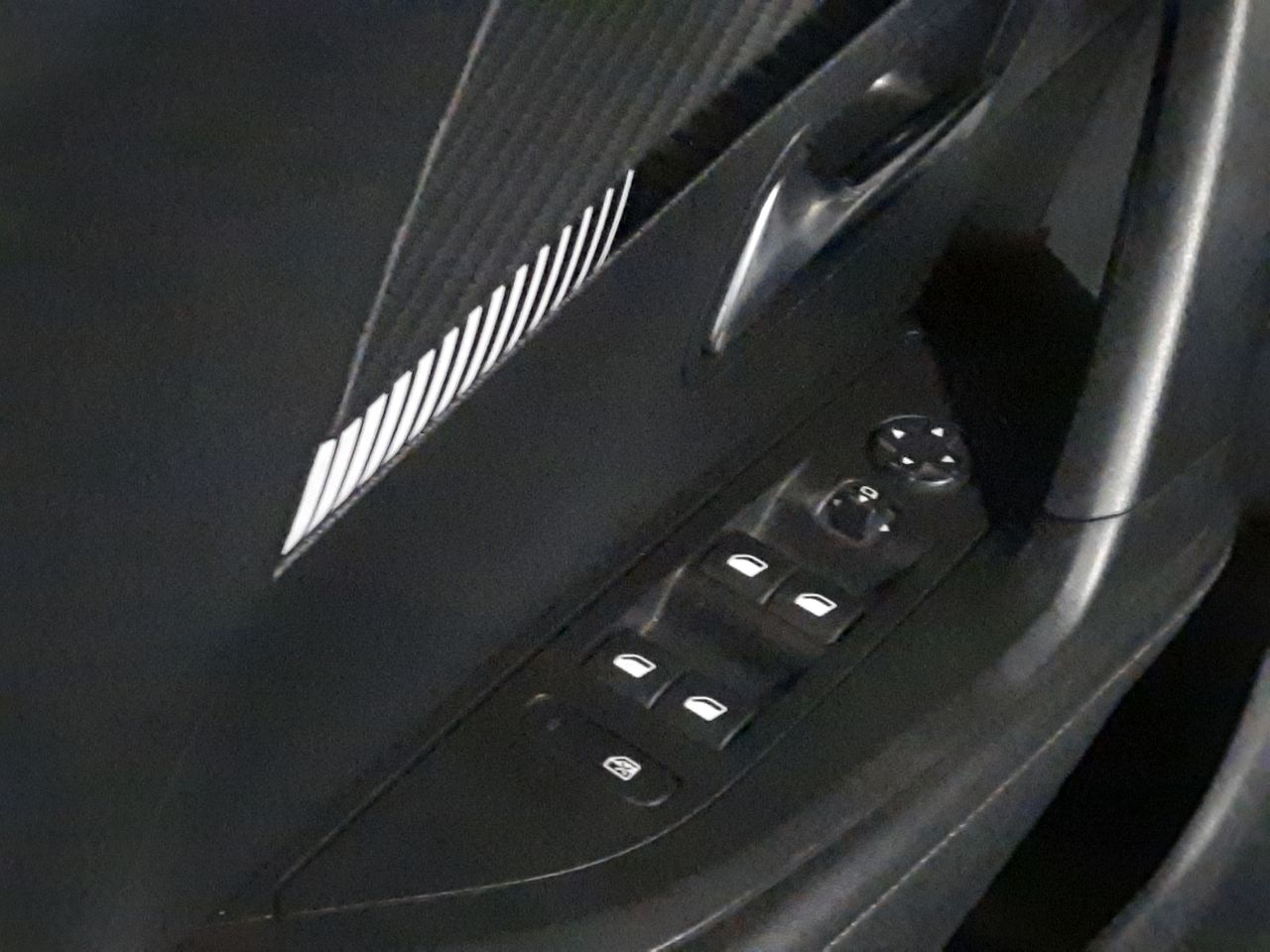 PEUGEOT - 15