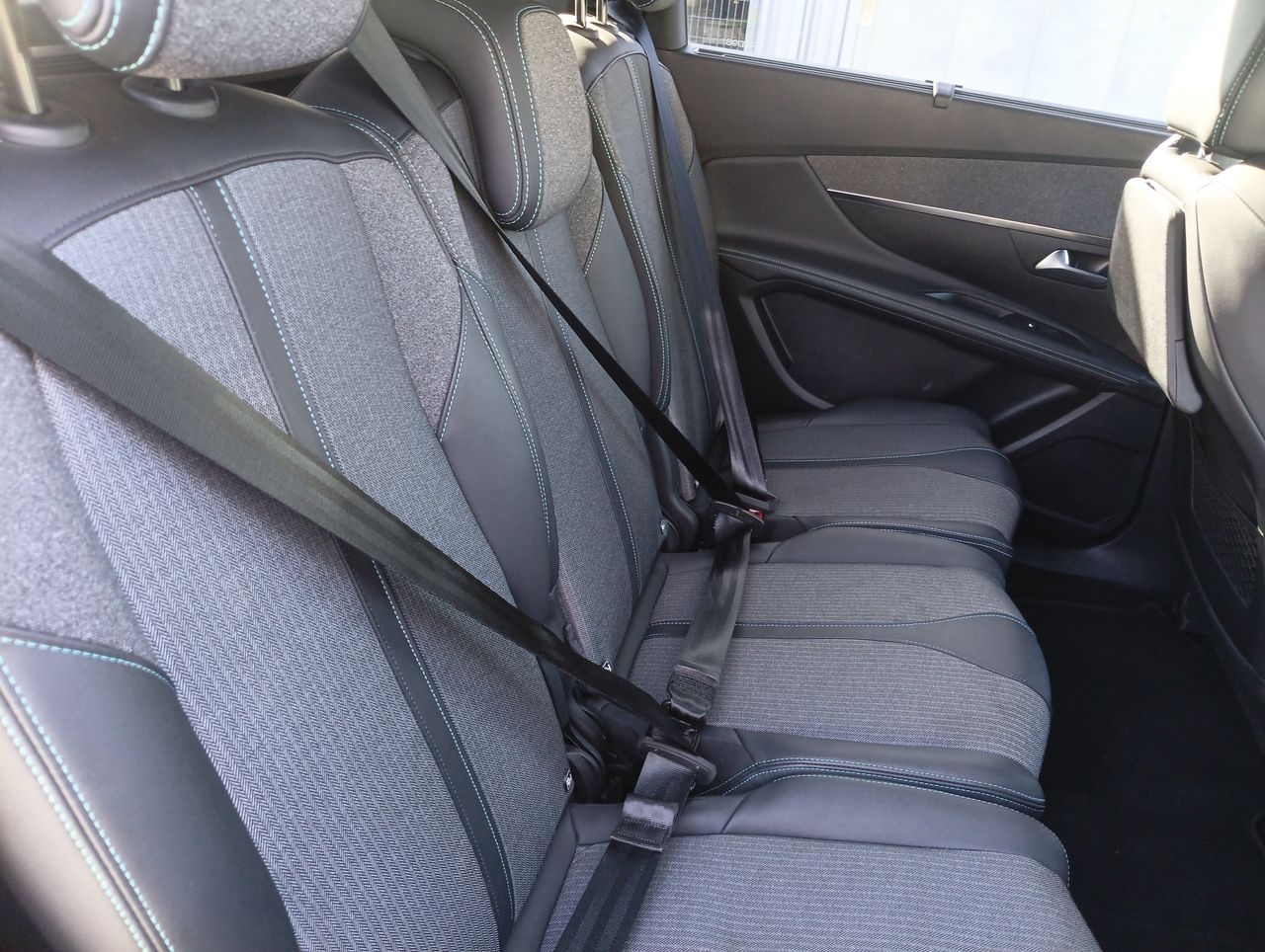 PEUGEOT - 6