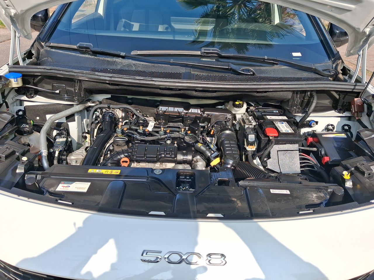 PEUGEOT - 8