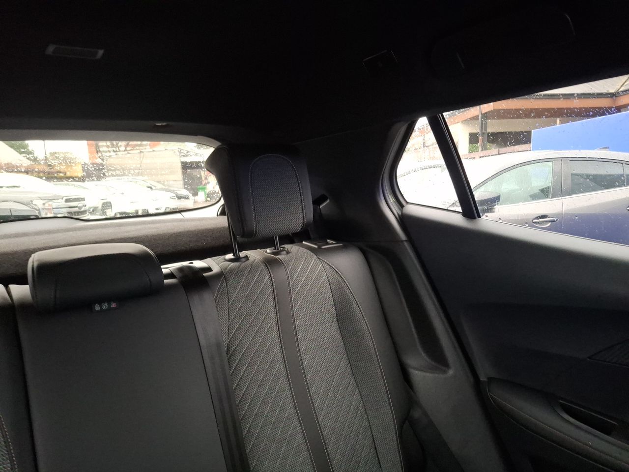 PEUGEOT - 6