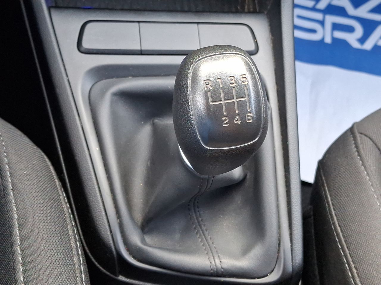HYUNDAI - 32
