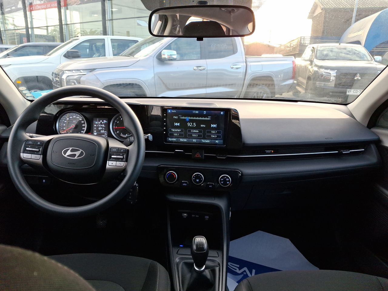 HYUNDAI - 33