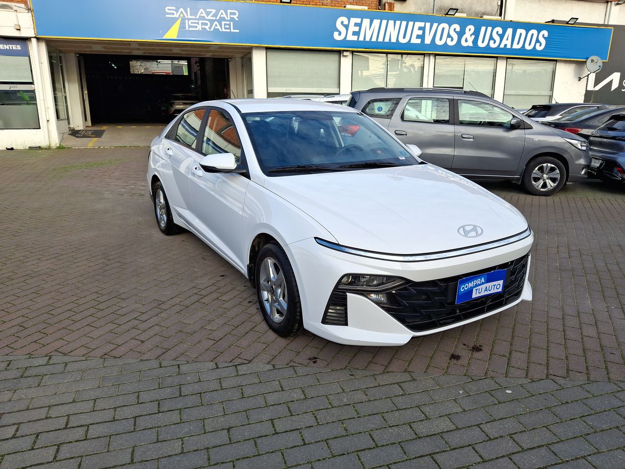 HYUNDAI - 1
