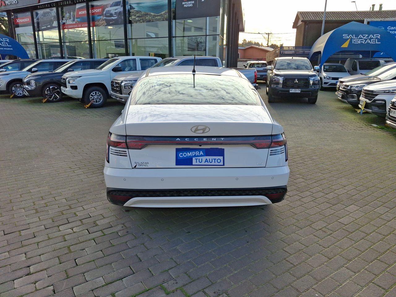 HYUNDAI - 6
