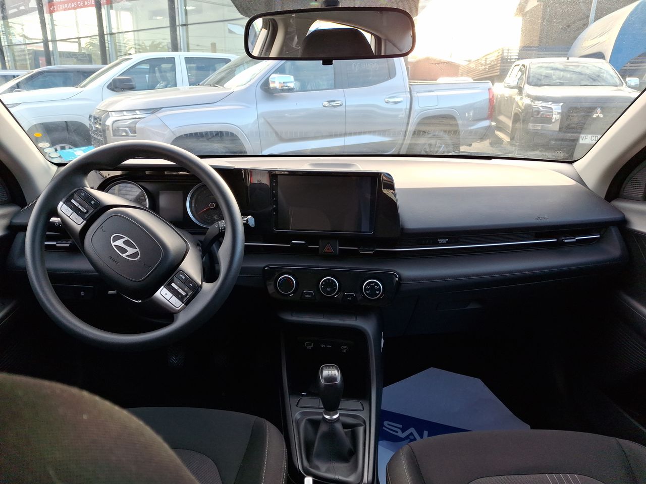 HYUNDAI - 9