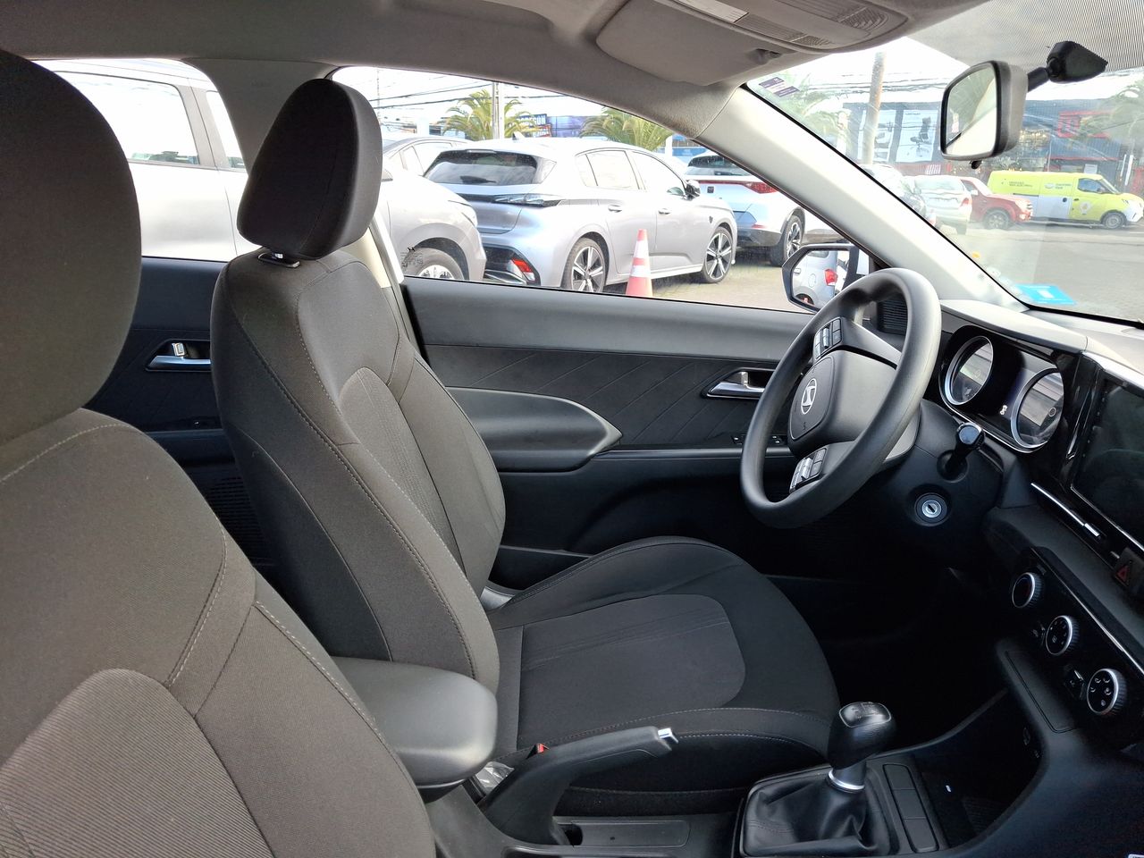 HYUNDAI - 16
