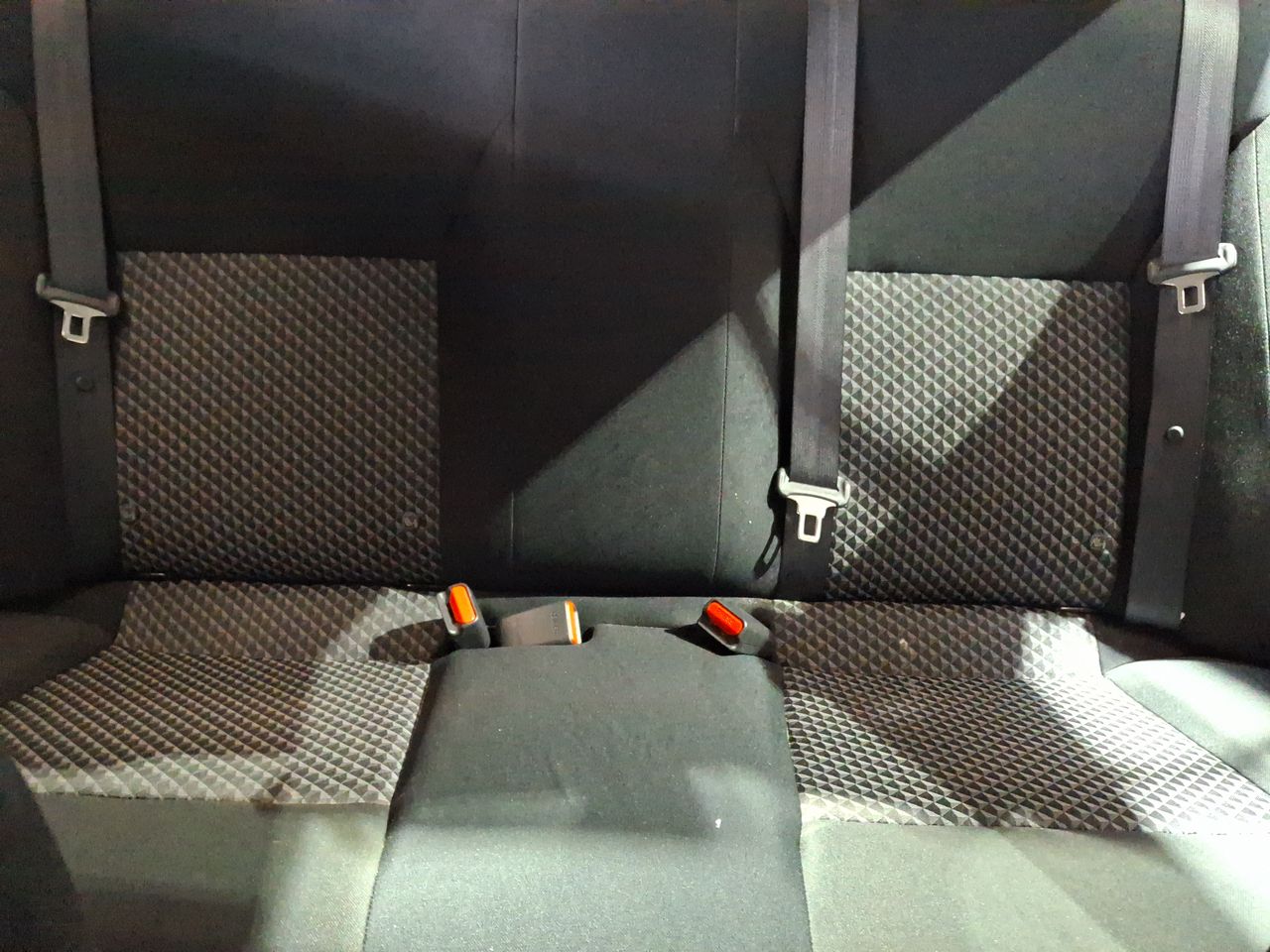 Land Rover Defender — foto 24 de 25