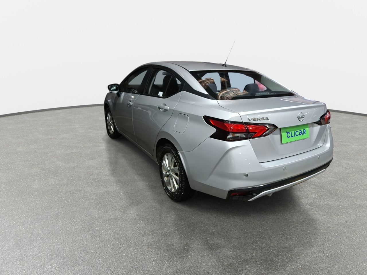 NISSAN - 5