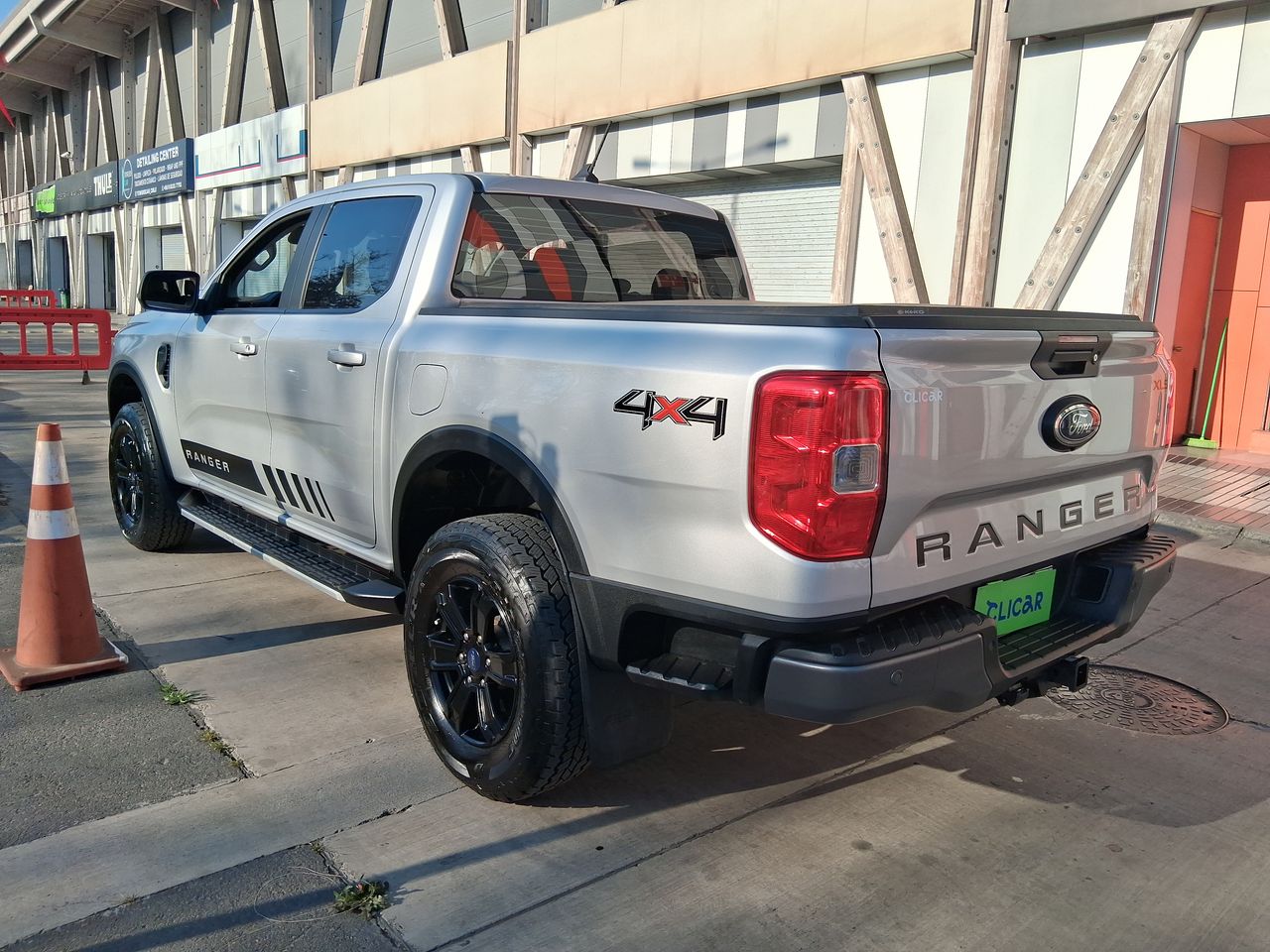 FORD - 4