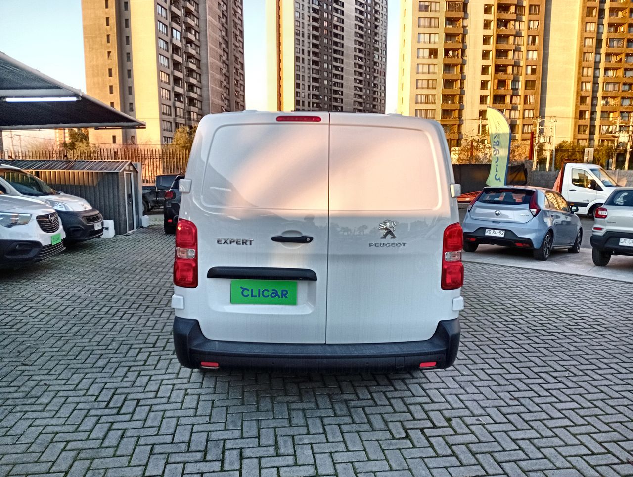 PEUGEOT - 6