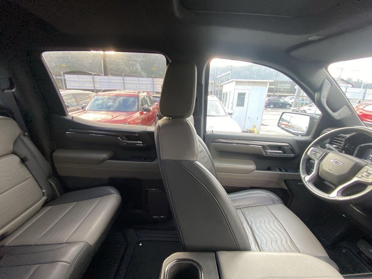 Chevrolet Silverado — foto 8 de 28