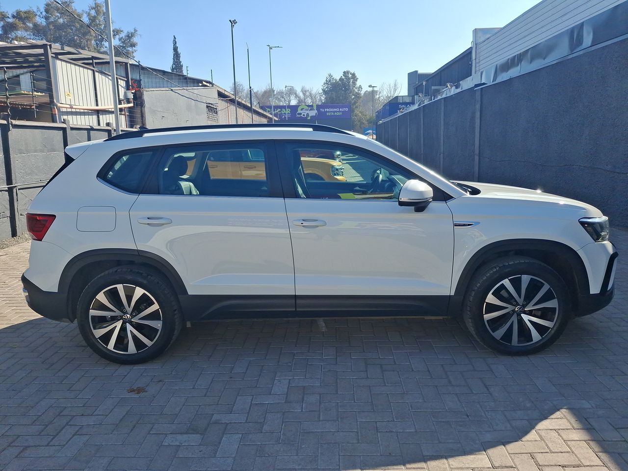VOLKSWAGEN - 8