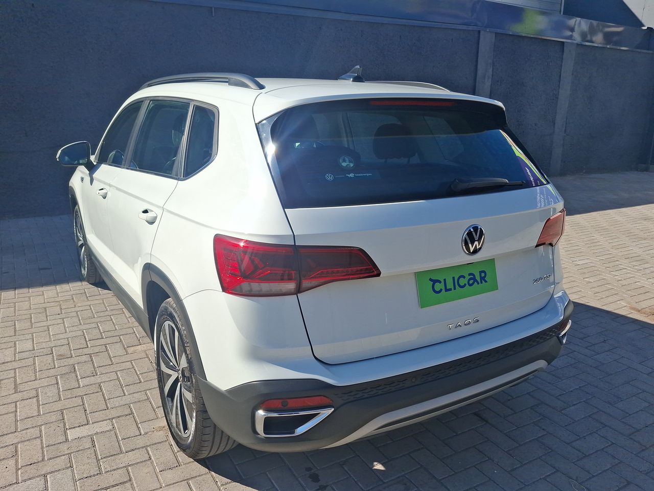 VOLKSWAGEN - 5