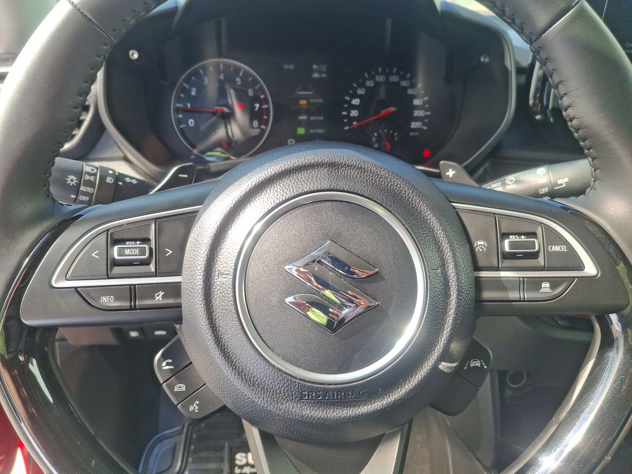 SUZUKI - 25