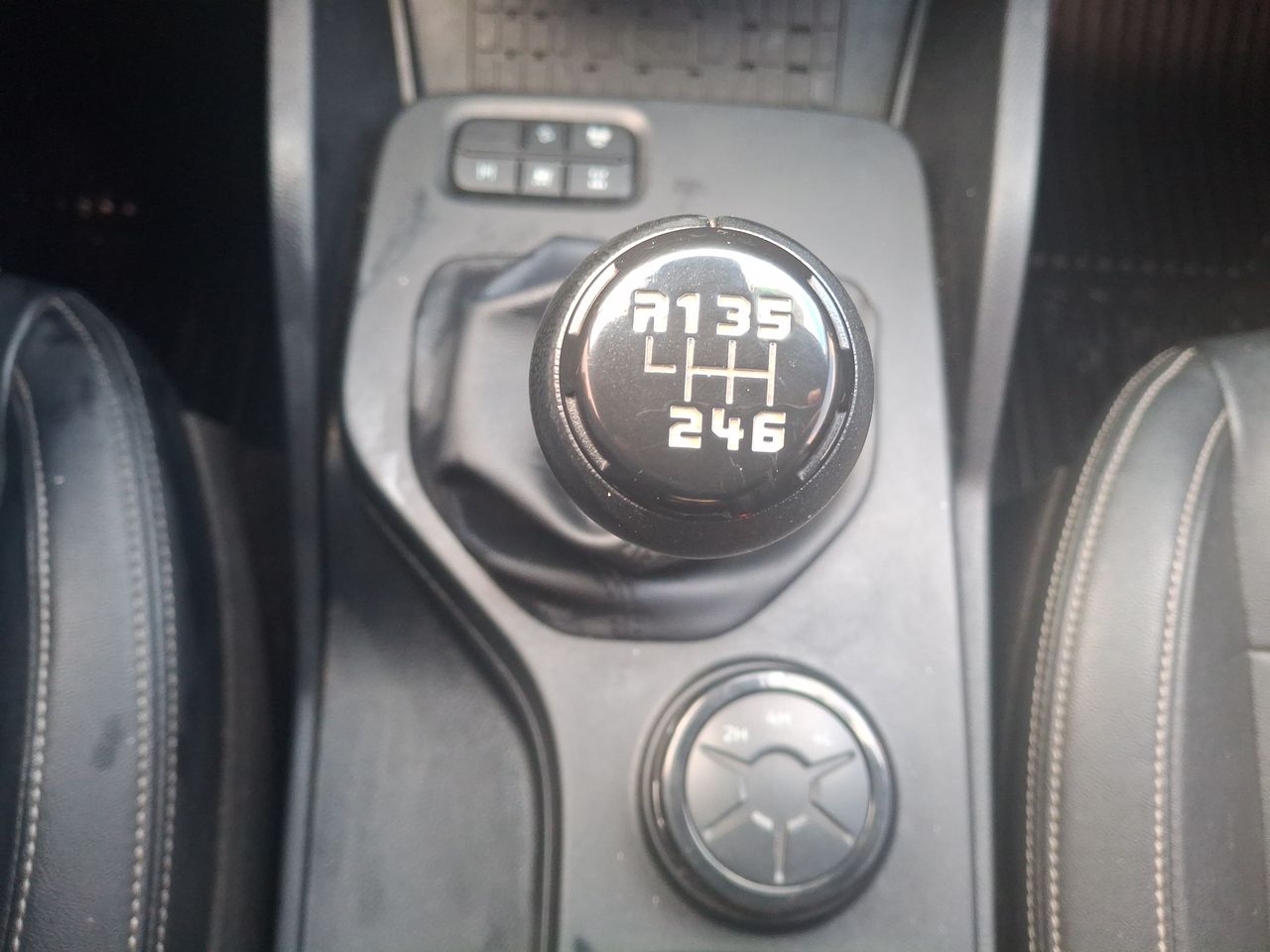 Ford Ranger — foto 32 de 35
