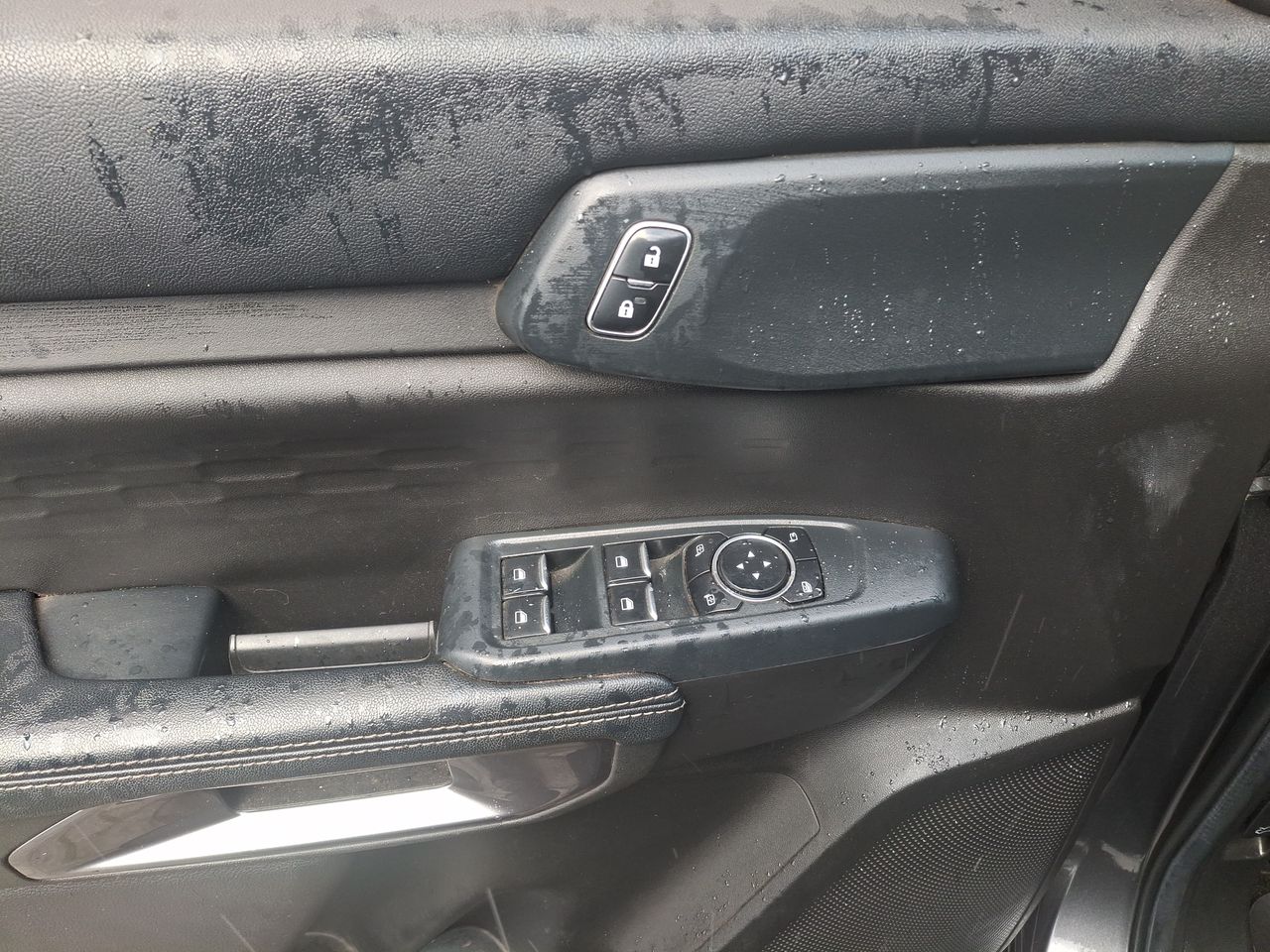 Ford Ranger — foto 23 de 35
