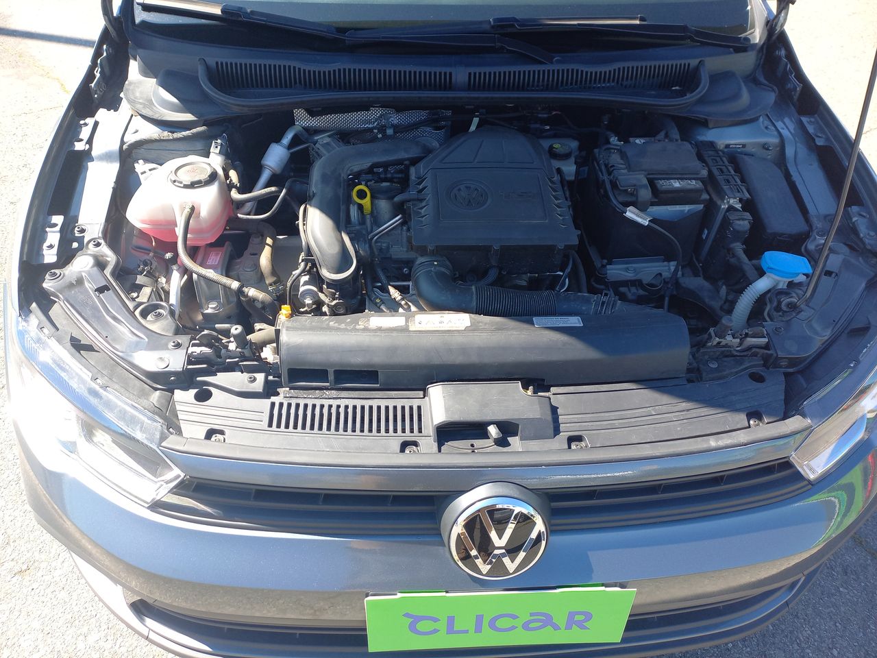 Volkswagen Polo — foto 17 de 28
