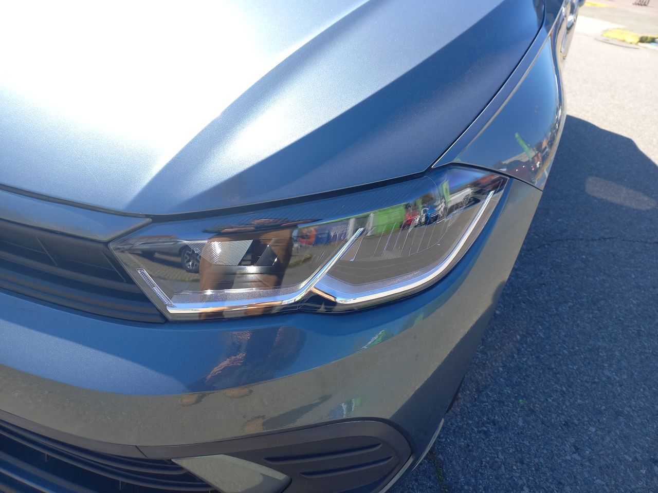 Volkswagen Polo — foto 18 de 28