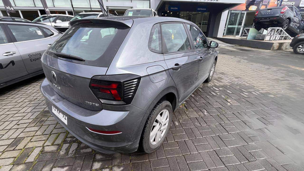 VOLKSWAGEN - 4