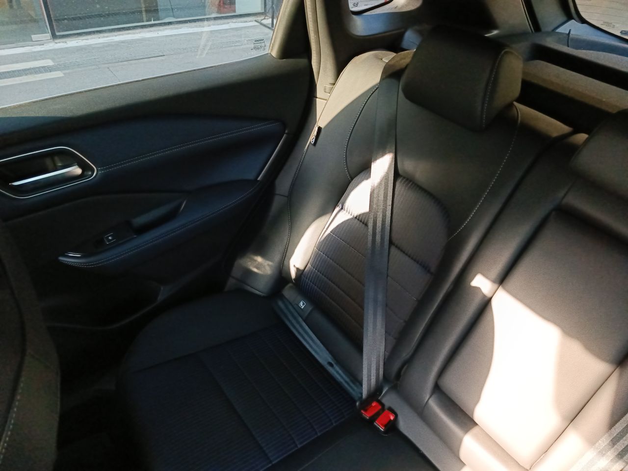 NISSAN - 12