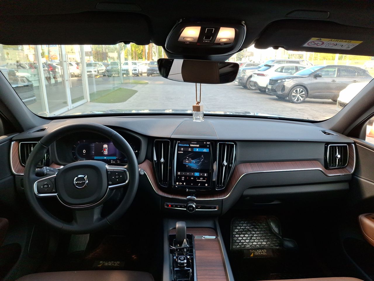 VOLVO - 31
