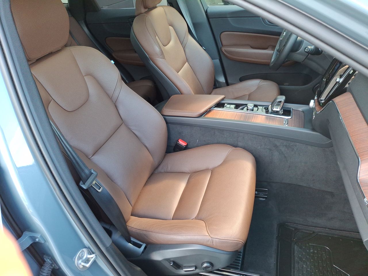 VOLVO - 33